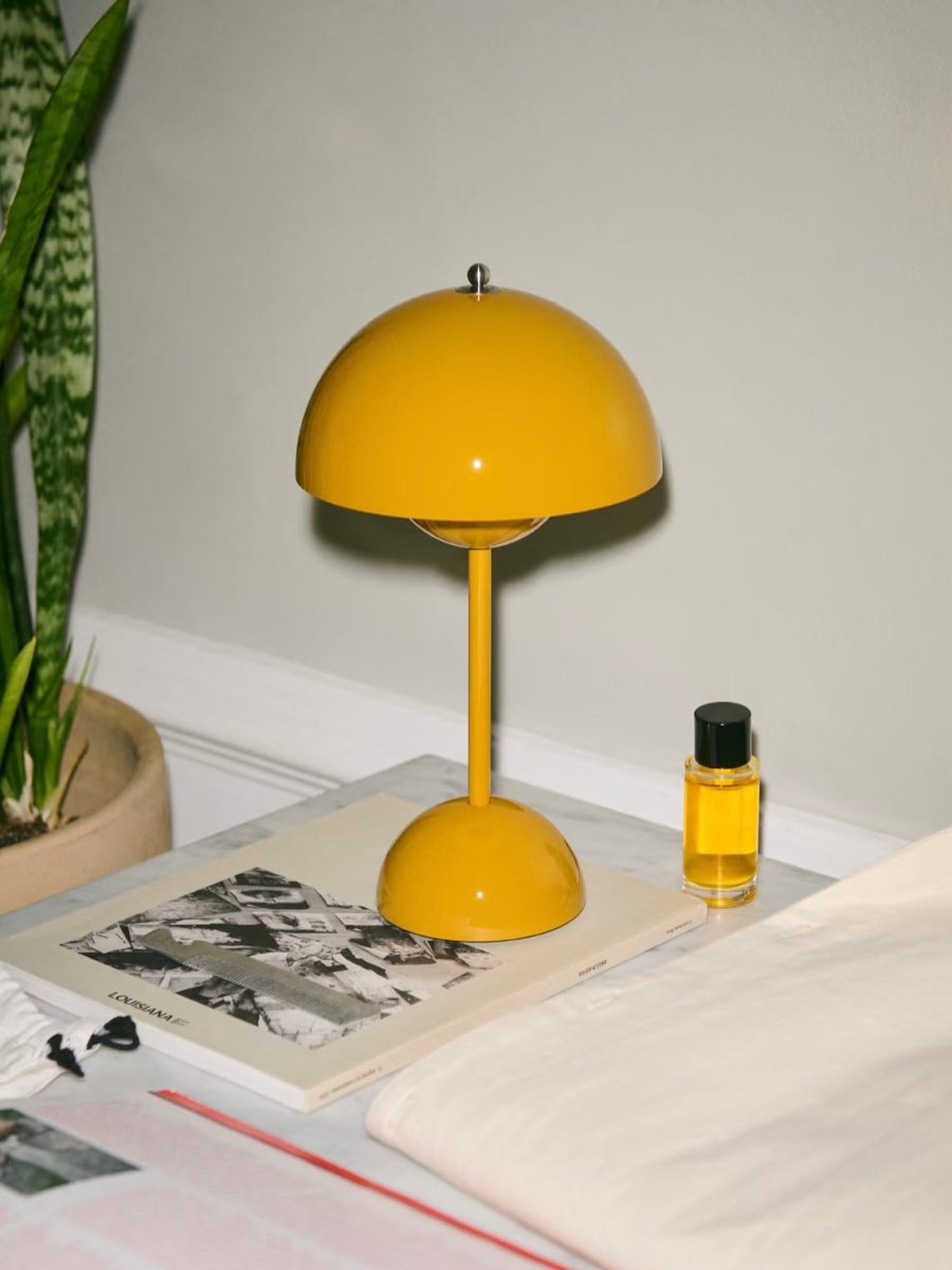 Contemporary Cordless Portable Cute Mushroom Table Lamp, Flowerpot VP9-9