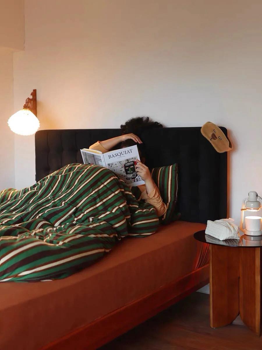 Retro Jersey Knit Stripe Queen Duvet Cover Set with Pillowcases & Fitted Sheet-1