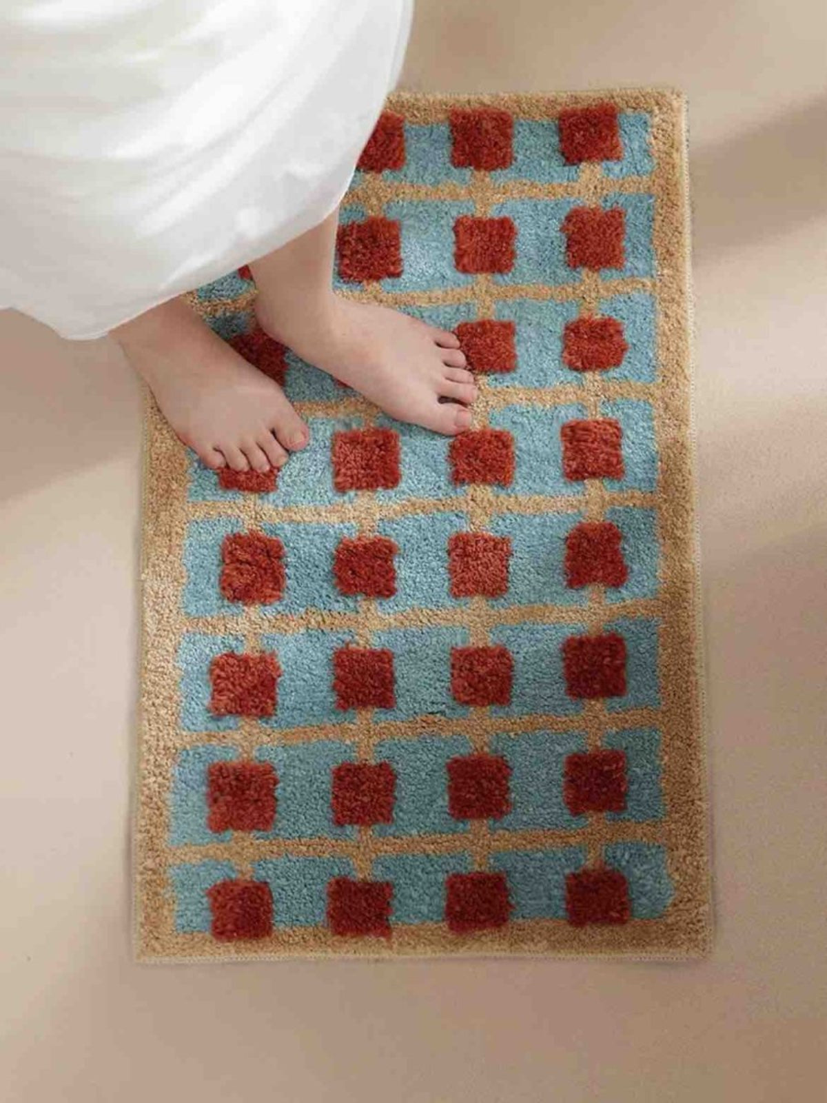 Ultra Soft Retro Whimsical Bath Rug, Machine-washable, Absorbent Mat-3